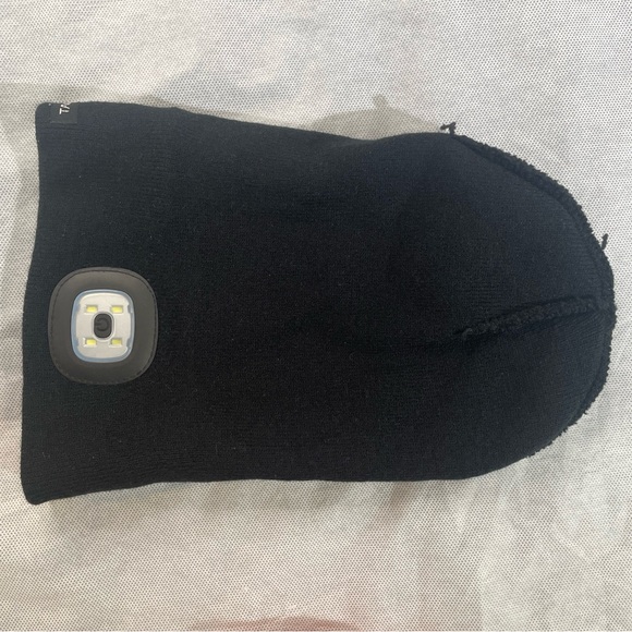 2 TagVo Night Scope Beanies OSFA Toboggan Cap LED Mount Holder 1 Light 2 Hats - Picture 7 of 8
